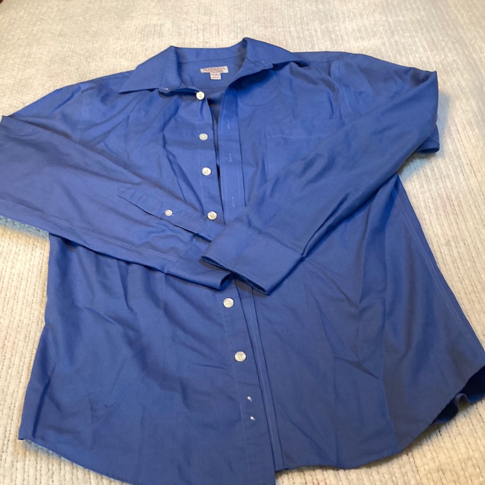 Mens dress shirt size small 14-14 1/2